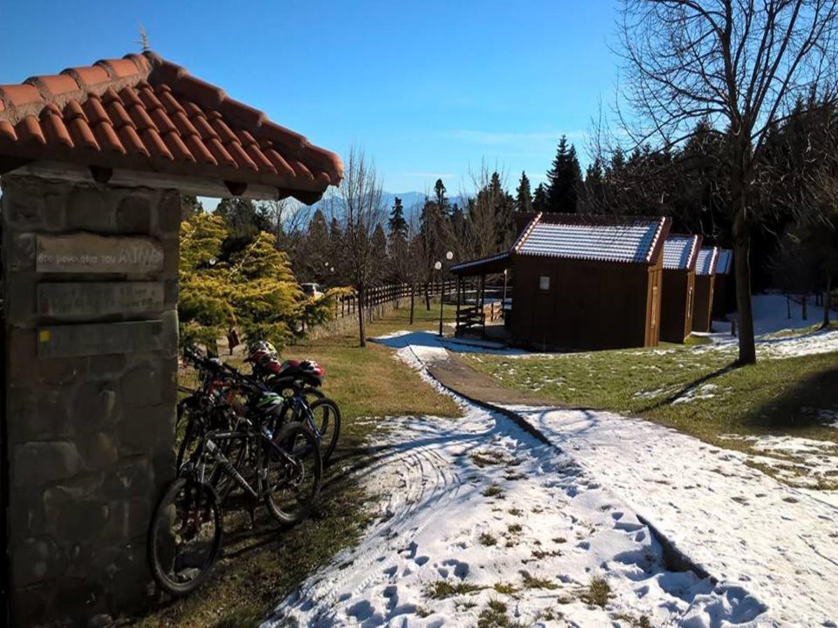 Livadaki Village Megali Kapsi Buitenkant foto