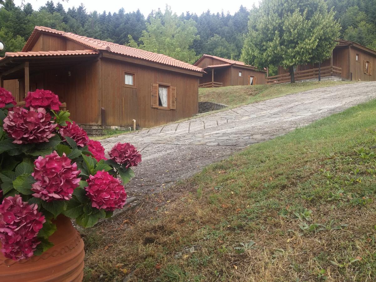 Livadaki Village Megali Kapsi Buitenkant foto