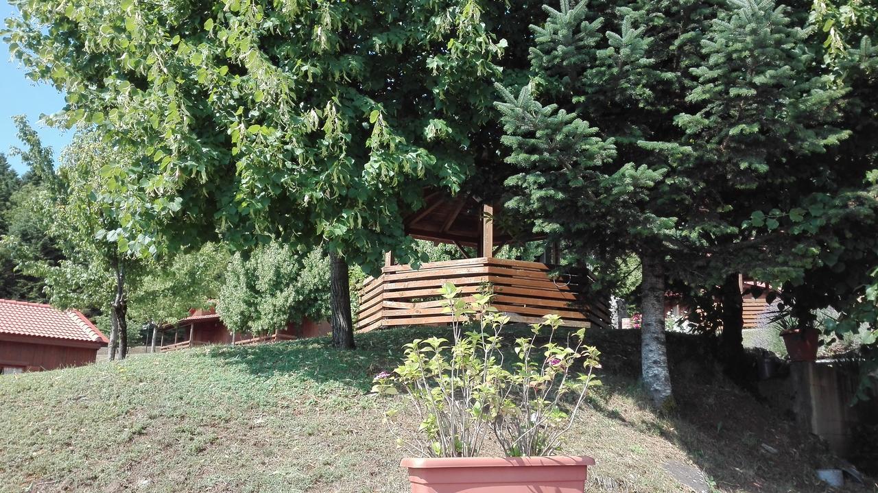 Livadaki Village Megali Kapsi Buitenkant foto
