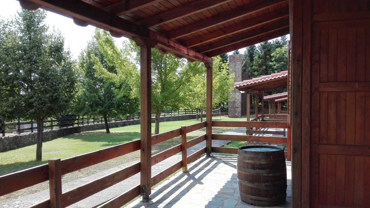 Livadaki Village Megali Kapsi Buitenkant foto