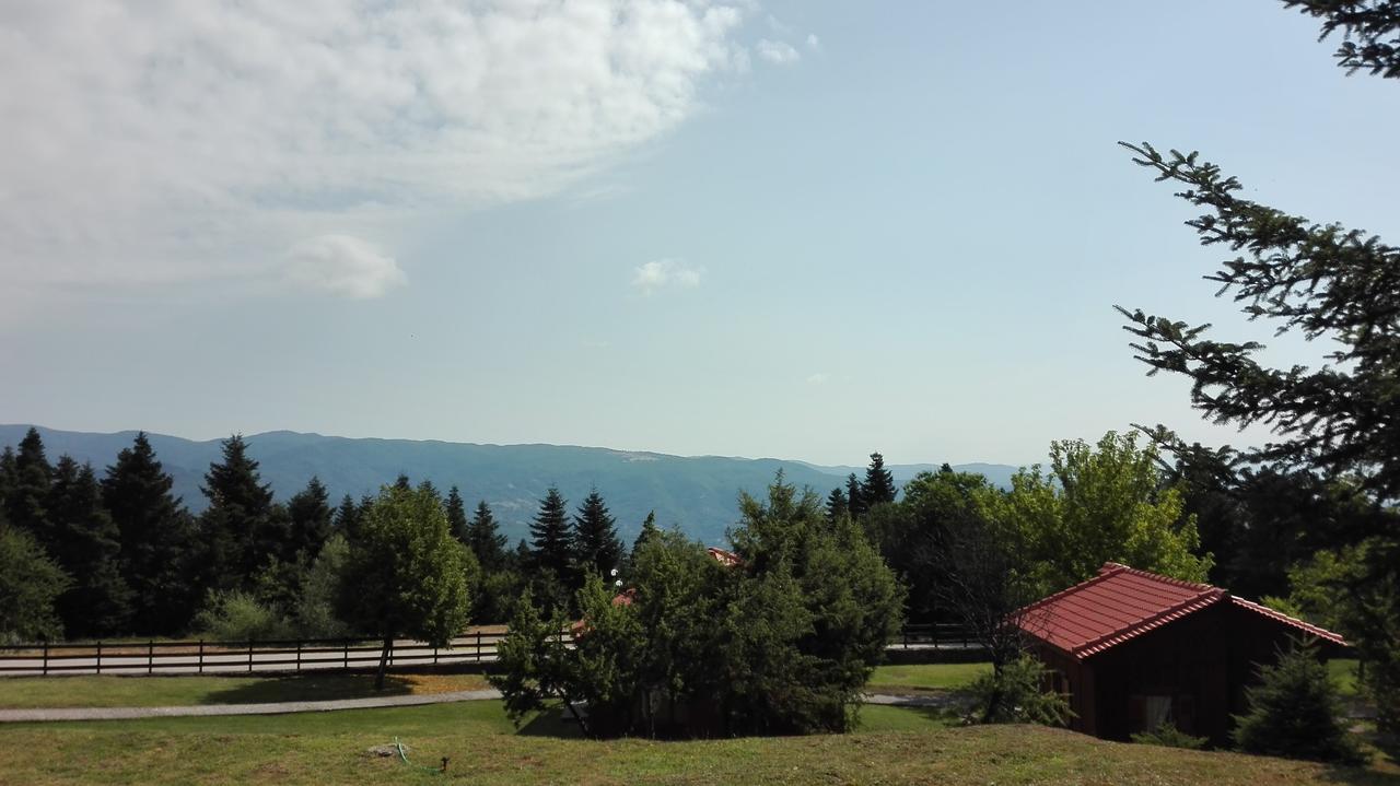 Livadaki Village Megali Kapsi Buitenkant foto