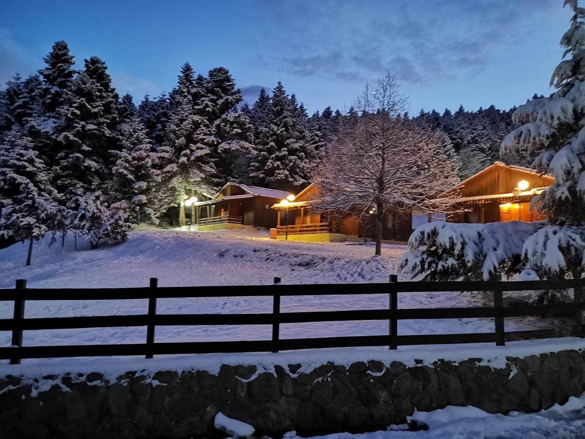 Livadaki Village Megali Kapsi Buitenkant foto