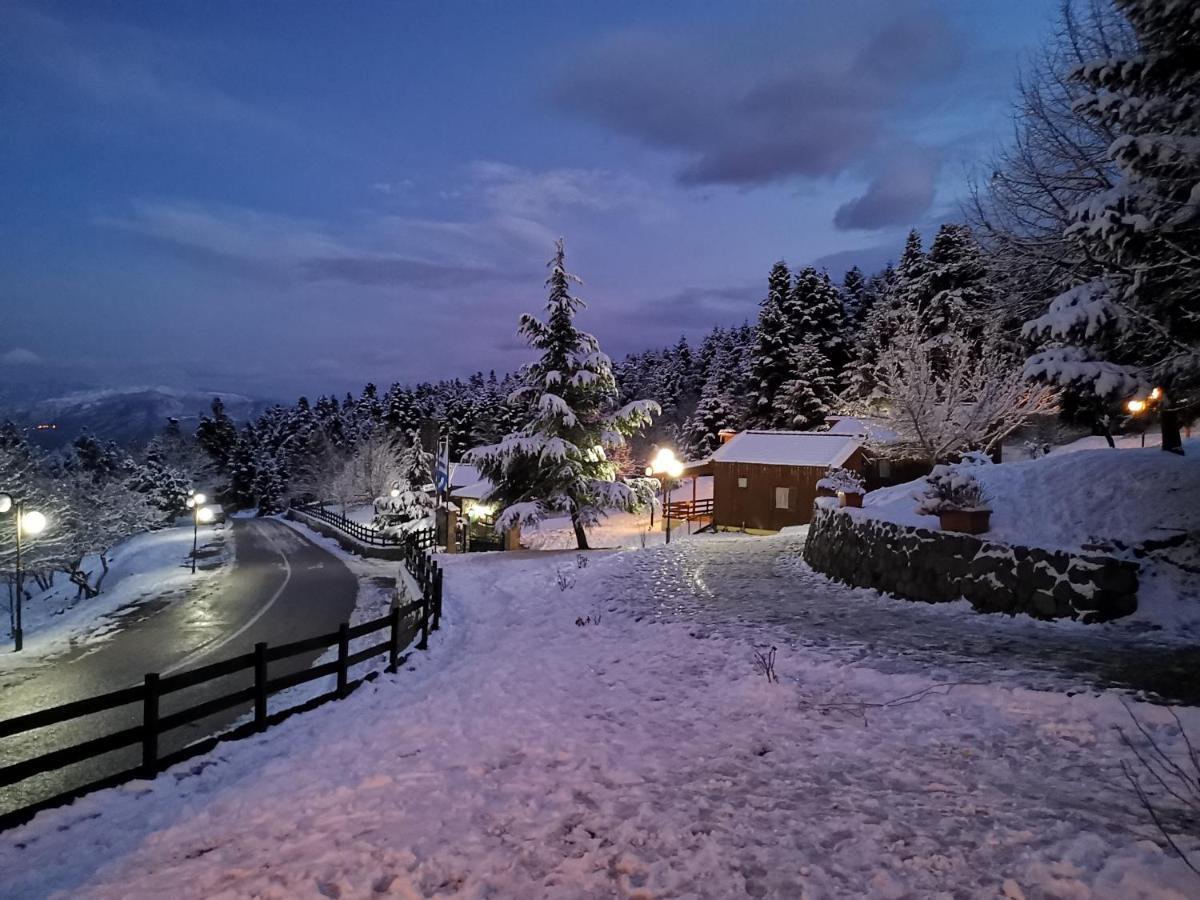 Livadaki Village Megali Kapsi Buitenkant foto